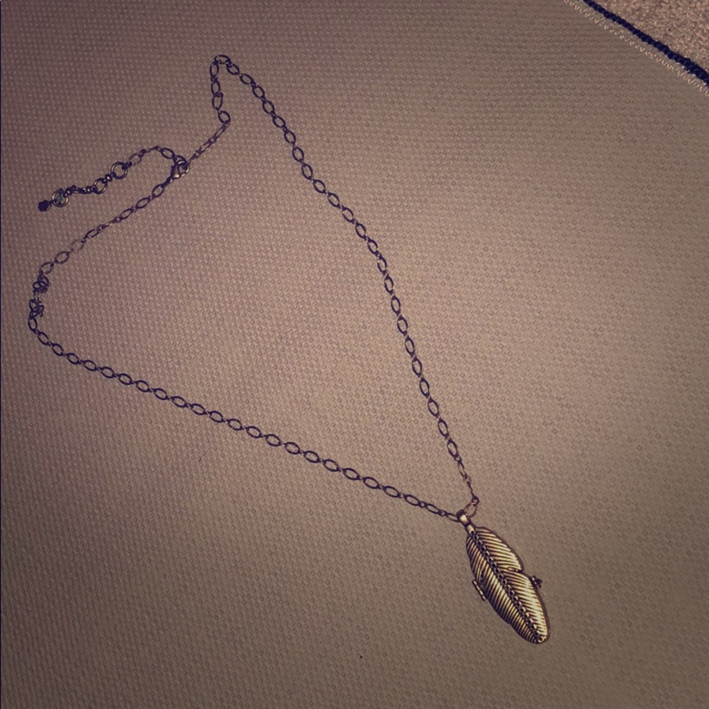 Vintage Gold Feather Locket Necklace